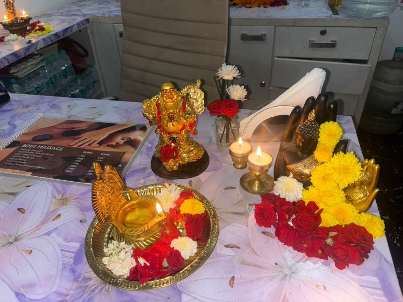 Best Massage Spa Near Me,Top Maasage Spa Near Me,Spa Near Singasandra,Spa in Singasandra,Spa Near Bommasandra,Spa Near Bommanahalli,Spa Near Madiwal,Spa in Bommasandra,Spa in Bommanahalli,Spa near me, massage spa near me, relaxation spa near me, best spa near me, full-body massage, deep tissue massage near me, wellness spa near me, local spa services,Vihaan Spa Sigasandra Bangalore.