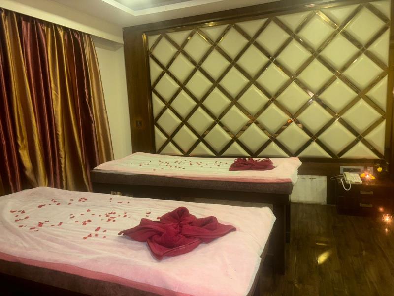 Best Massage Spa Near Me,Top Maasage Spa Near Me,Spa Near Singasandra,Spa in Singasandra,Spa Near Bommasandra,Spa Near Bommanahalli,Spa Near Madiwal,Spa in Bommasandra,Spa in Bommanahalli,Spa near me, massage spa near me, relaxation spa near me, best spa near me, full-body massage, deep tissue massage near me, wellness spa near me, local spa services,Vihaan Spa Sigasandra Bangalore.